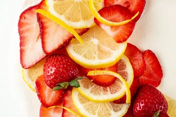 Web_Recipe_Description_Image-Lemon Strawberry Icebox Cake 02.jpeg