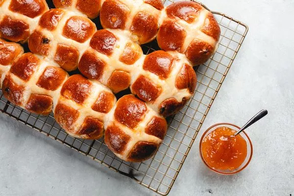 Vegan Hot Cross Buns